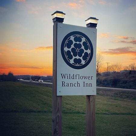 Wildflower Ranch Inn Springfield Exterior photo